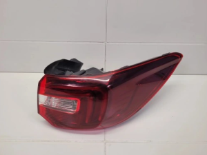 Opel Grandland X Lampa Tylna Prawa OE 81660201