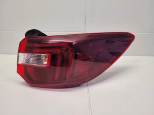 Opel Grandland X Lampa Tylna Prawa OE 81660201