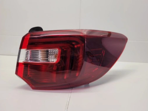 Opel Grandland X Lampa Tylna Prawa OE YP00098280