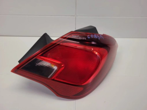 Opel Corsa E Lampa Tylna Prawa OE 11222